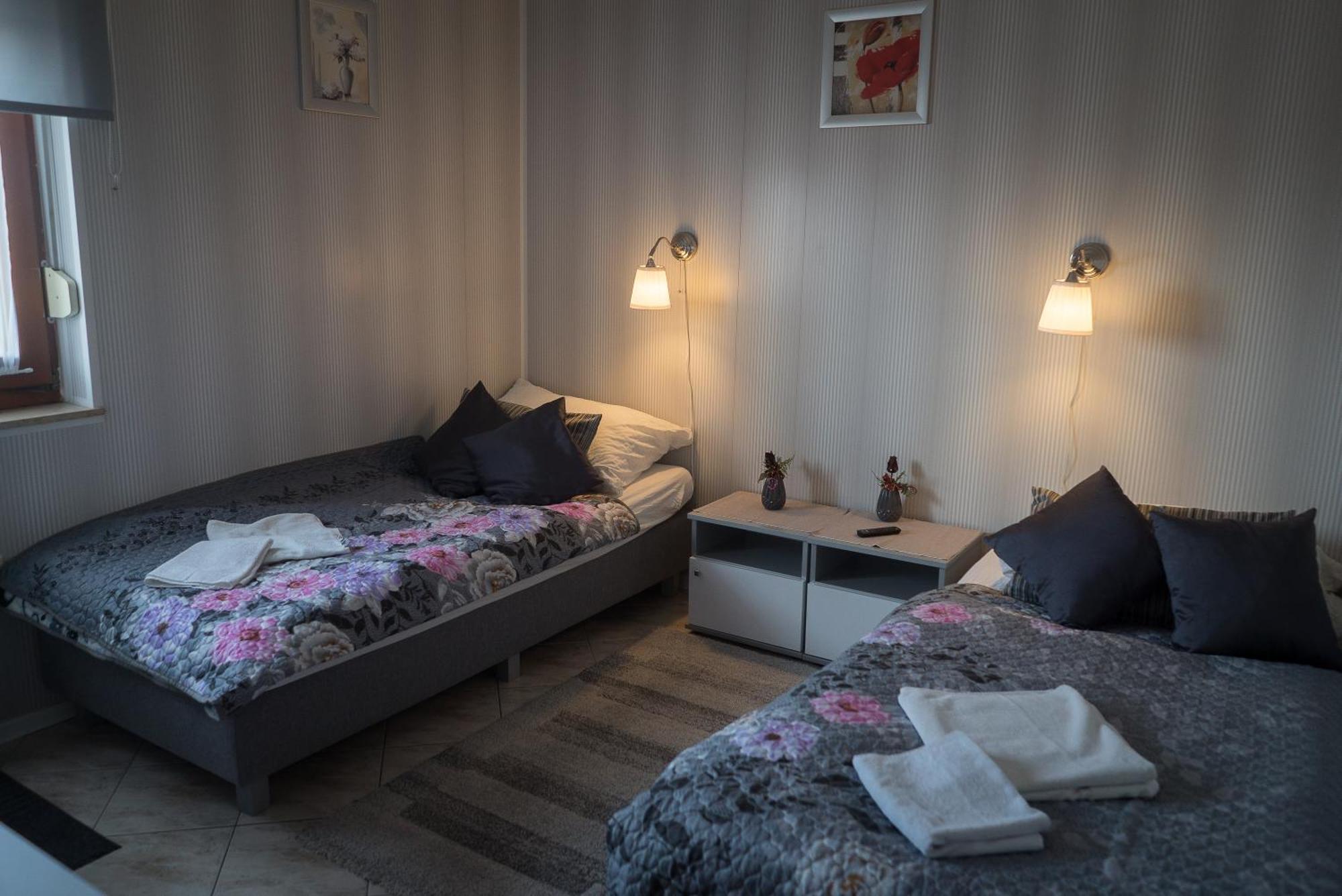 Le Rose Hotel Будапеща Екстериор снимка