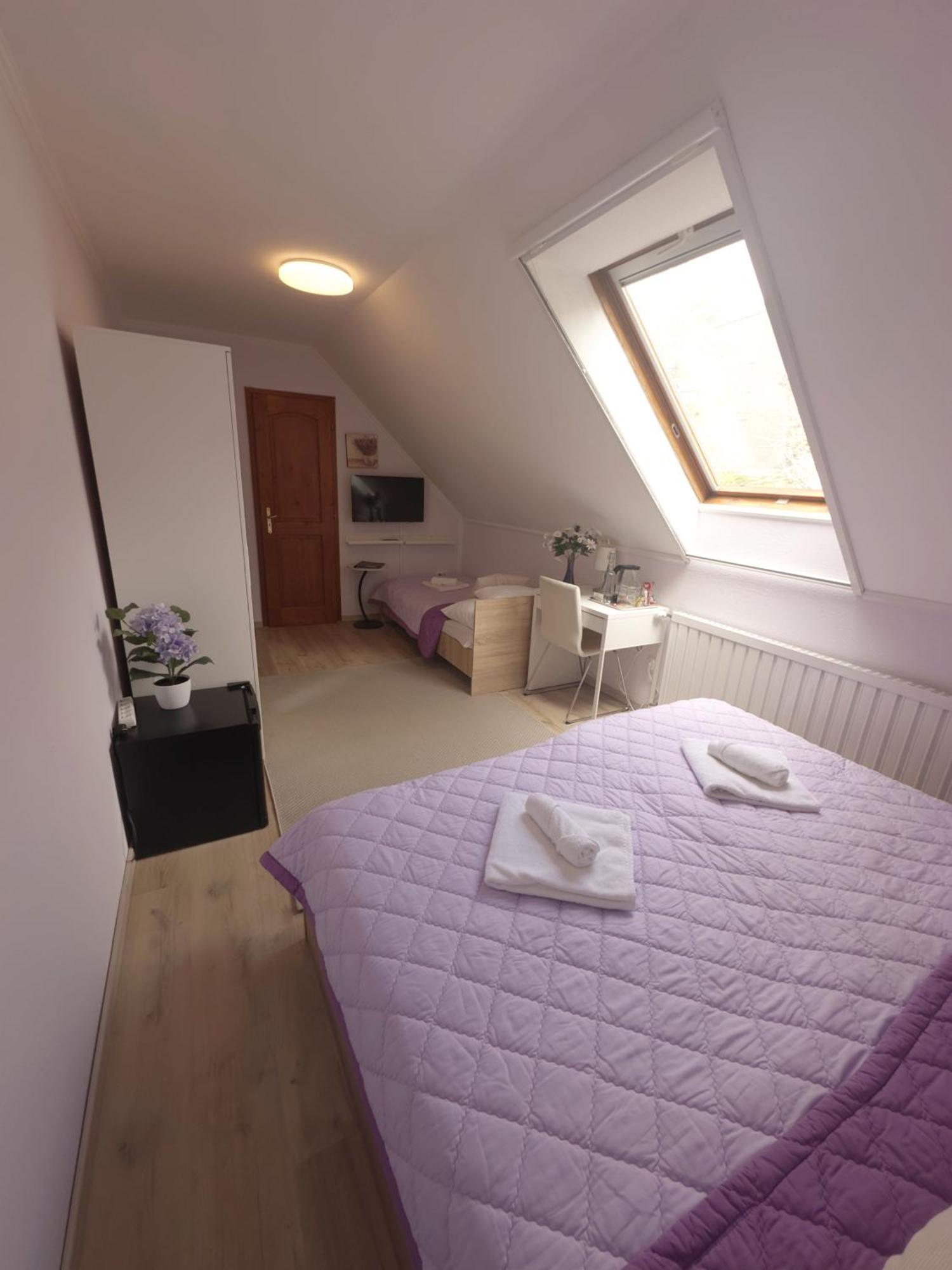 Le Rose Hotel Будапеща Екстериор снимка